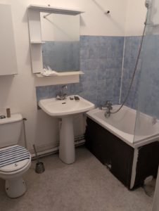 salle de bain avant rénovation